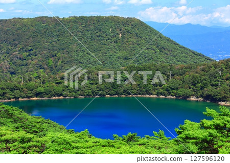 [宮崎縣]晴天的霧島白紫池（蝦野高原） 127596120