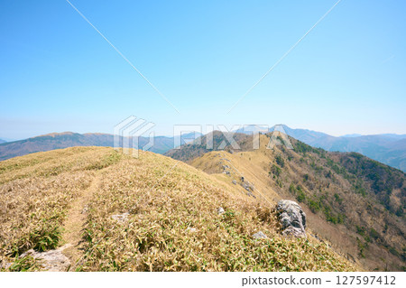 The traverse route from Mt. Mitsumine to Mt. Tsurugi 127597412