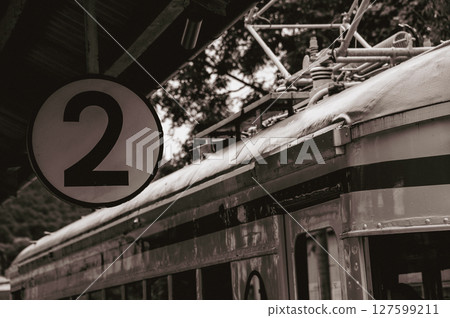 Local Line Platform 2 Local Line Platform 2 127599211