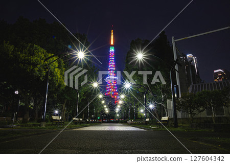 night scape, night scene, night scenery 127604342