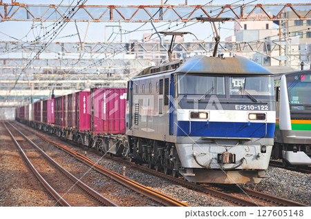 東海道幹線平塚 JR 貨運 EF210-122（新鶴見） 127605148