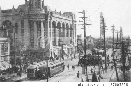 Old photo, 1916-1918, Tokyo, Ueno Hirokoji and Matsuzakaya Kimono Store 127605858