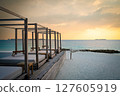 Maldives sea and cottages 127605919