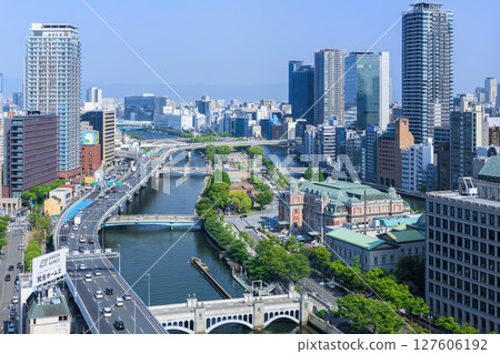 大阪初夏的中之島風景（大阪府大阪市北區） 127606192