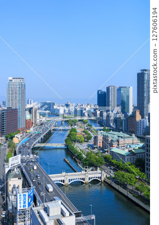 大阪初夏的中之島風景（大阪府大阪市北區） 127606194