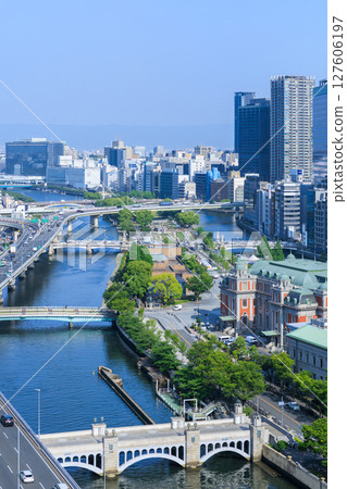 Scenery of Nakanoshima in early summer in Osaka (Kita-ku, Osaka City, Osaka Prefecture) 127606197