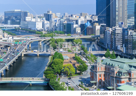 大阪初夏的中之島風景（大阪府大阪市北區） 127606199