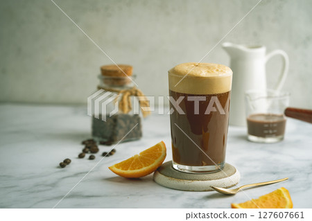 Coffee with orange juice (bumble) 127607661