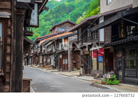 "Narai-juku Downtown Area" Old Nakasendo post town (Shiojiri City, Nagano Prefecture) "Narai-juku Downtown Area" Old Nakasendo post town (Shiojiri City, Nagano Prefecture) 127608732
