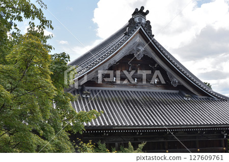 Eikando Zenrinji Temple - View of the Goei-do Hall from the Kaisan-do Hall (Sakyo Ward, Kyoto City) 127609761