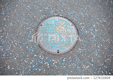 [下呂溫泉] 下呂的當地井蓋 127610809