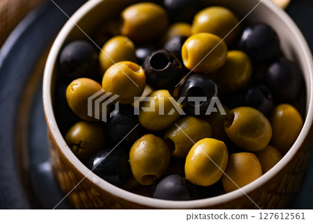 橄欖 青橄欖 黑橄欖 127612561
