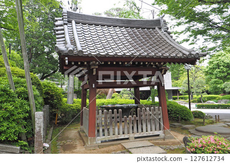 Chozuya at Gokokuji Temple (Bunkyo Ward, Tokyo) Chozuya at Gokokuji Temple (Bunkyo Ward, Tokyo) 127612734