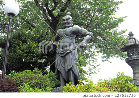 Nio statues at Gokokuji Temple [Bunkyo Ward, Tokyo] 127612736
