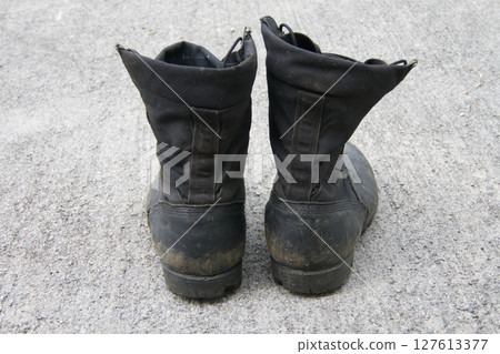 Worn jungle boots Worn jungle boots 127613377