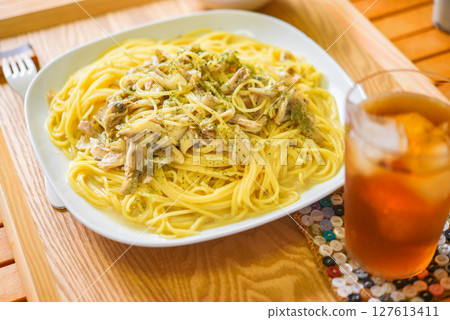 Maitake mushroom cream pasta Maitake mushroom cream pasta 127613411