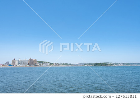 Katase Higashihama Beach seen from Enoshima 127613811
