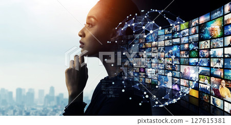 思考的女人和視頻技術的拼貼畫 - 橫幅和廣告的水平視覺 127615381