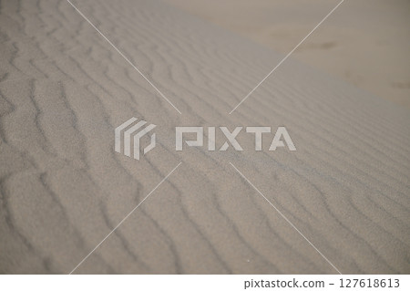 Natural sand patterns on the Tottori Sand Dunes, Tottori Prefecture Natural sand patterns on the Tottori Sand Dunes, Tottori Prefecture 127618613