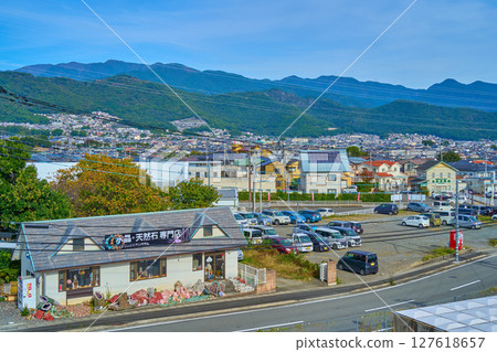 Autumn view of the northeast from Futaba SA on the Chuo Expressway in Kai City, Yamanashi Prefecture (Kai City, Kofu City, Katayama, Obiyama, etc.) Autumn view of the northeast from Futaba SA on the Chuo Expressway in Kai City, Yamanashi Prefecture (Kai City, Kofu City, Katayama, Obiyama, etc.) 127618657