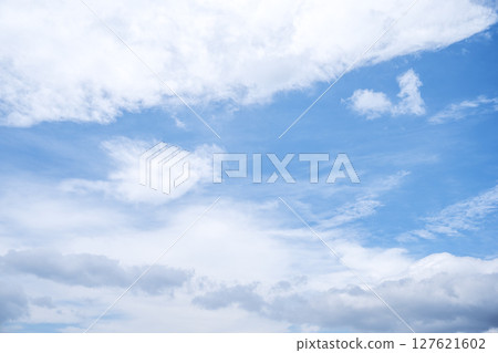 Early summer sky Summer Blue sky Sunny June [Hadano City, Kanagawa Prefecture] 127621602