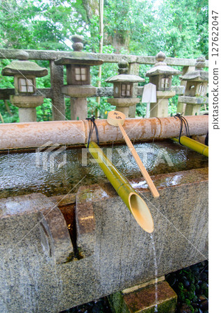 Beautiful scenery of Iwashimizu Hachimangu Shrine in Kyoto, Japan 127622047