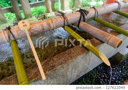Beautiful scenery of Iwashimizu Hachimangu Shrine in Kyoto, Japan 127622049