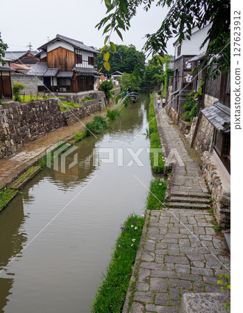 Early summer scenery of the water town of Omihachiman, Shiga Prefecture Early summer scenery of the water town of Omihachiman, Shiga Prefecture 127623912