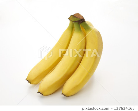Bananas in a bunch Bananas in a bunch 127624163