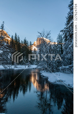 Sunset at Half dome reflected in the merced rivier Sunset at Half dome reflected in the merced rivier 127624704