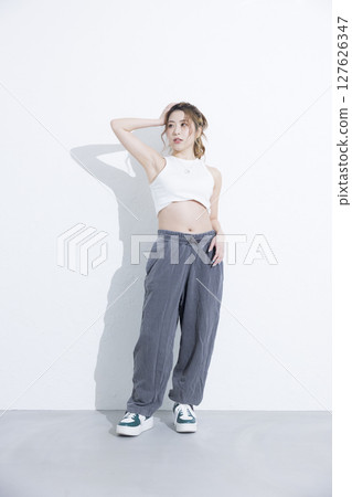 Women stretching Women stretching 127626347