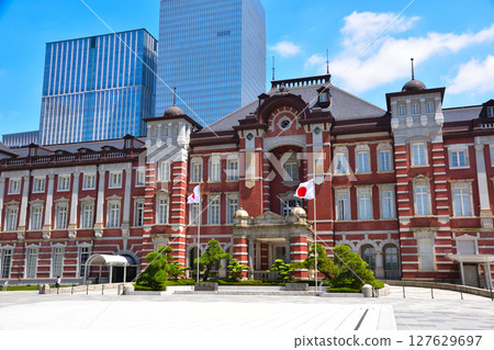 Tokyo Station Marunouchi Station building 127629697
