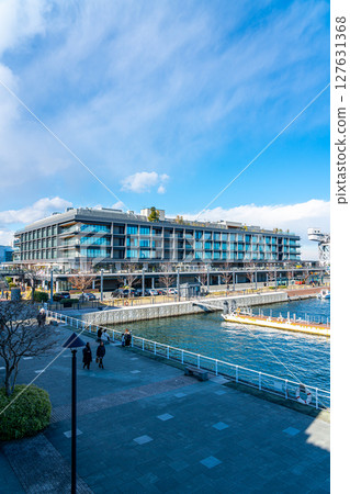 [Kanagawa Prefecture] Refreshing blue sky and Yokohama Hammerhead 127631368