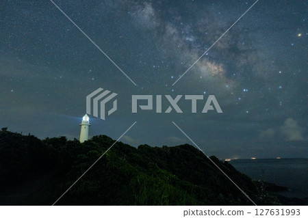 (Shizuoka Prefecture) Izu Tsumekizaki Lighthouse and the Summer Milky Way (Shizuoka Prefecture) Izu Tsumekizaki Lighthouse and the Summer Milky Way 127631993