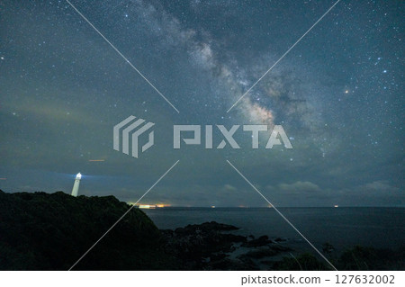 (Shizuoka Prefecture) Izu Tsumekizaki Lighthouse and the Summer Milky Way (Shizuoka Prefecture) Izu Tsumekizaki Lighthouse and the Summer Milky Way 127632002