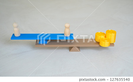 The dispute is over who will receive the financial reward. Competitive reward distribution. 127635540