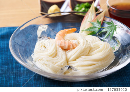 Somen noodles served on a glass plate 127635920