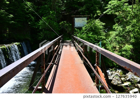 Shibu no Yu at the entrance to the hiking trails of the Yatsugatake Mountains 127635940