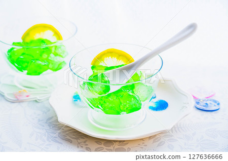 色彩繽紛的蕨餅 色彩繽紛的蕨餅 127636666