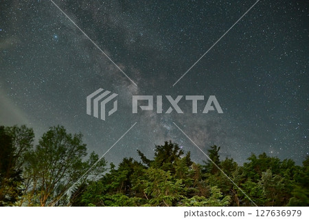 Starry sky and Milky Way in Yatsugatake 127636979