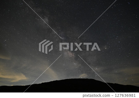 Starry sky and Milky Way in Yatsugatake 127636981