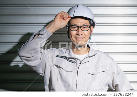 Working clothes men 127638244