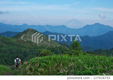 Mt. Fuji as seen from the summit of Mt. Hirazawa (1653m) Mt. Fuji as seen from the summit of Mt. Hirazawa (1653m) 127638783