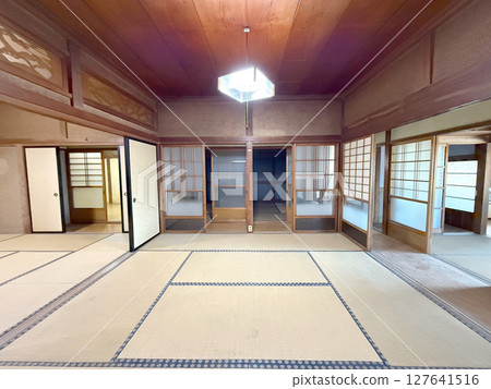 日式房間的舊私人住宅 127641516