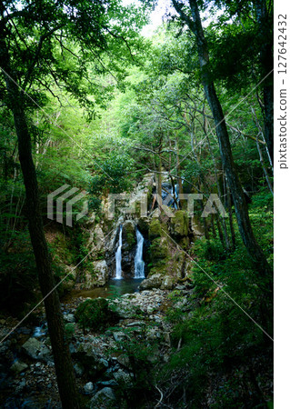 Otowa Waterfall 127642432