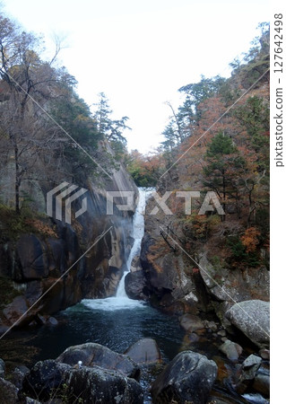 三岳昇仙峽、仙賀瀑布(甲府市) 三岳昇仙峽、仙賀瀑布(甲府市) 127642498