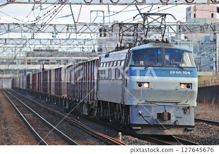 Tokaido Main Line Hiratsuka JR Freight EF66-104 (Suita) 127645676