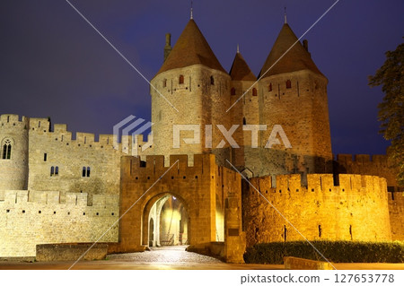 Carcassonne citadel at dawn Carcassonne citadel at dawn 127653778