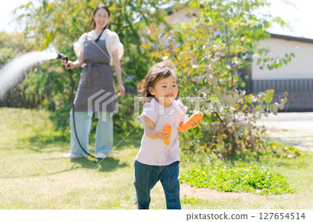 家庭花園的父母 家庭花園的父母 127654514