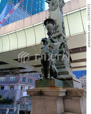 Statue of Kirin 127655972